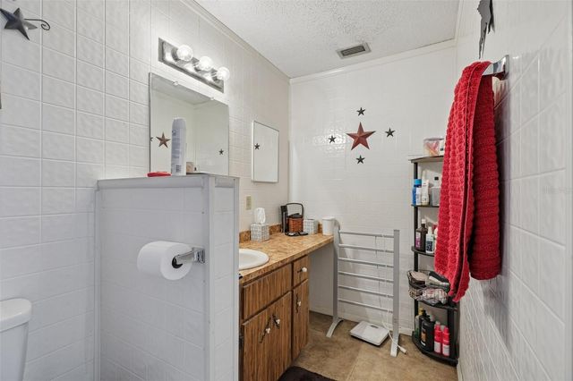 1109 W C 48, Bushnell, FL 33513