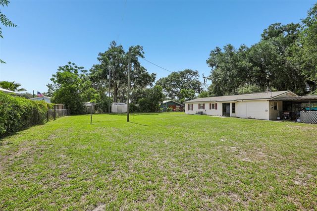 1109 W C 48, Bushnell, FL 33513