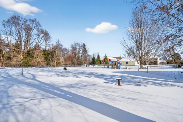 167 Golfview Drive, Columbia Twp, MI 49230