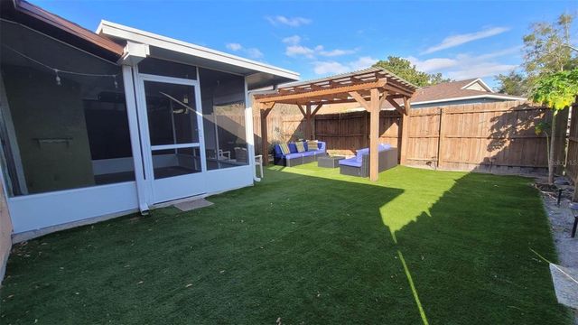 7411 GOLDEN GLENN COURT, Orlando, FL 32807