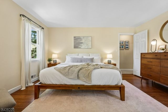57 Ambar Pl, Bernardsville Boro, NJ 07924