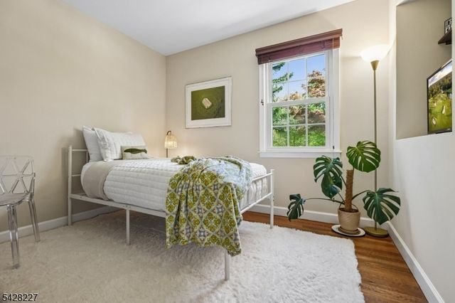 57 Ambar Pl, Bernardsville Boro, NJ 07924