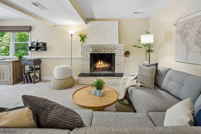 57 Ambar Pl, Bernardsville Boro, NJ 07924