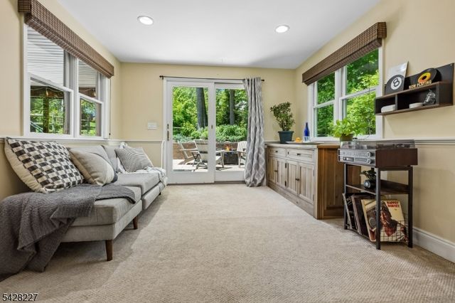 57 Ambar Pl, Bernardsville Boro, NJ 07924