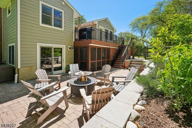 57 Ambar Pl, Bernardsville Boro, NJ 07924