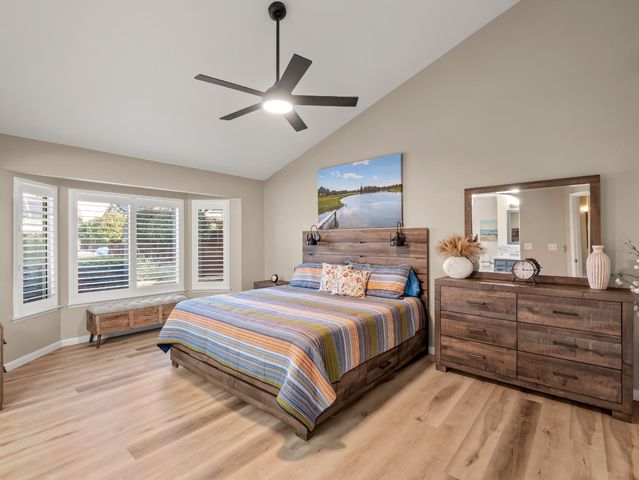 1061 N Armstrong Avenue, Clovis, CA 93611