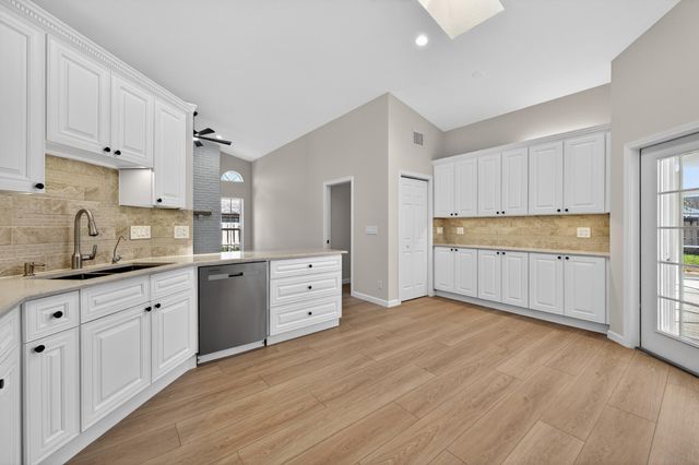 916 Meadow Avenue, Wellington, FL 33414