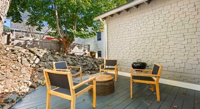 150 Bass Point Rd 2, Nahant, MA 01908