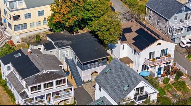 150 Bass Point Rd 2, Nahant, MA 01908