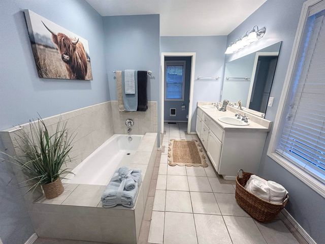 11021 S Hatch Rd, Spokane, WA 99224