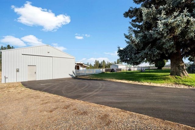 11021 S Hatch Rd, Spokane, WA 99224