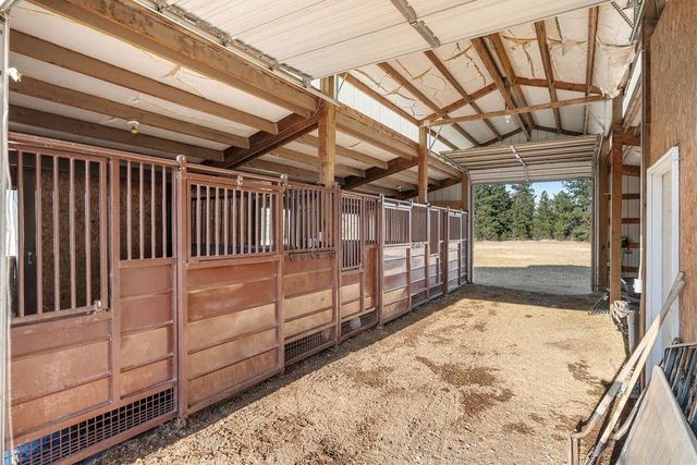 11021 S Hatch Rd, Spokane, WA 99224