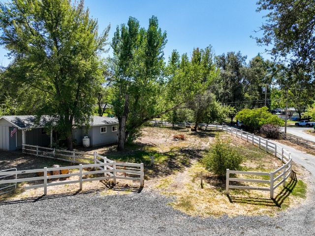 10640 Devonshire Cir, Penn Valley, CA 95946