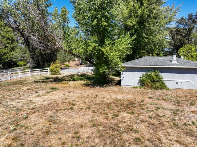 10640 Devonshire Cir, Penn Valley, CA 95946