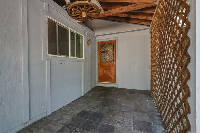 10640 Devonshire Cir, Penn Valley, CA 95946