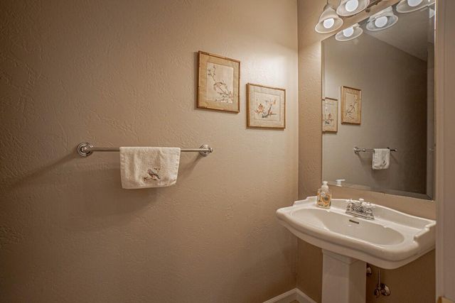 472 Scenic Drive, Ashland, OR 97520
