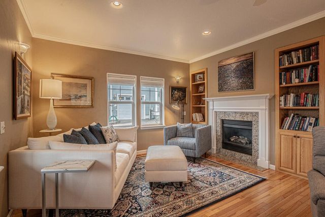 472 Scenic Drive, Ashland, OR 97520
