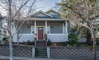 472 Scenic Drive, Ashland, OR 97520