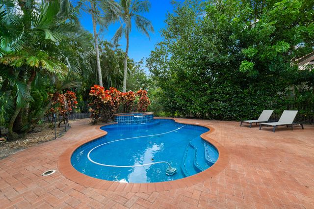 730 Cable Beach Lane, North Palm Beach, FL 33410