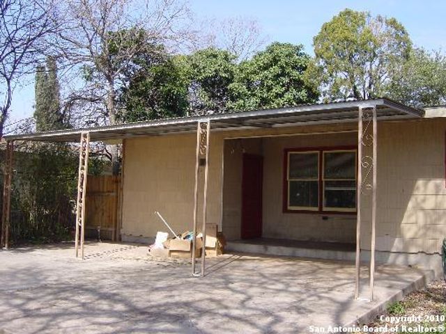 454 Sharon Dr, San Antonio, TX 78216