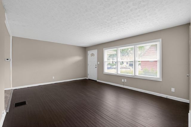 1024 S Kellner Road, Columbus, OH 43209