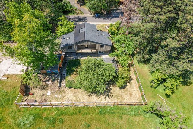 34 Scenic Drive, Ashland, OR 97520