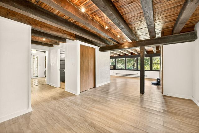 34 Scenic Drive, Ashland, OR 97520