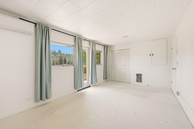 34 Scenic Drive, Ashland, OR 97520