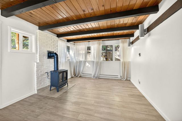 34 Scenic Drive, Ashland, OR 97520
