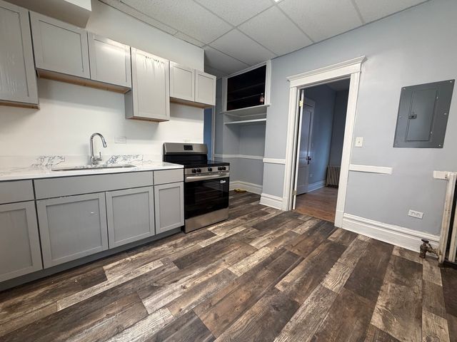 7817 S South Shore Drive 1, Chicago, IL 60649