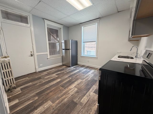 7817 S South Shore Drive 1, Chicago, IL 60649
