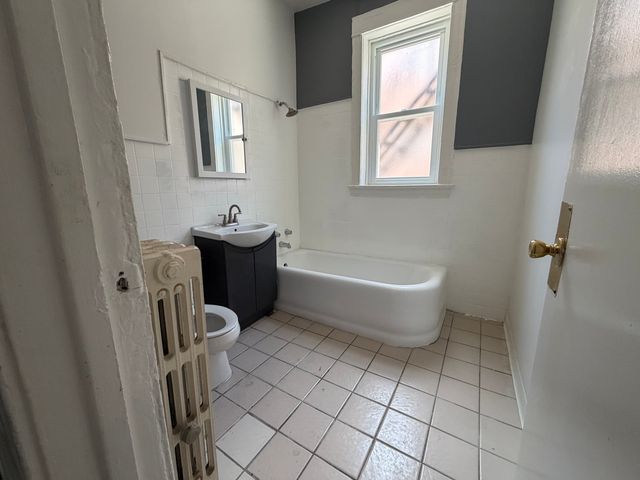 7817 S South Shore Drive 1, Chicago, IL 60649