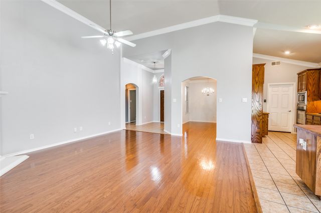 3208 Serpis, Grand Prairie, TX 75054