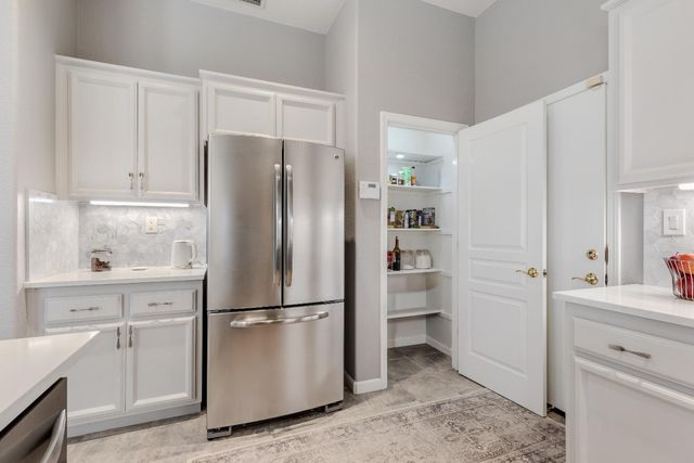 4108 Tahoe Vista Dr, Rocklin, CA 95765