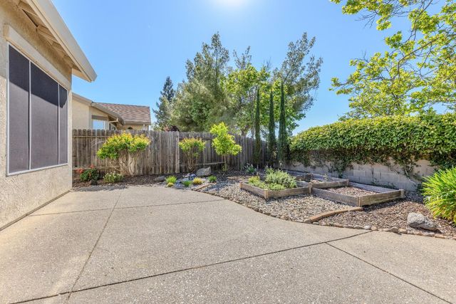 4108 Tahoe Vista Dr, Rocklin, CA 95765