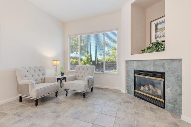 4108 Tahoe Vista Dr, Rocklin, CA 95765