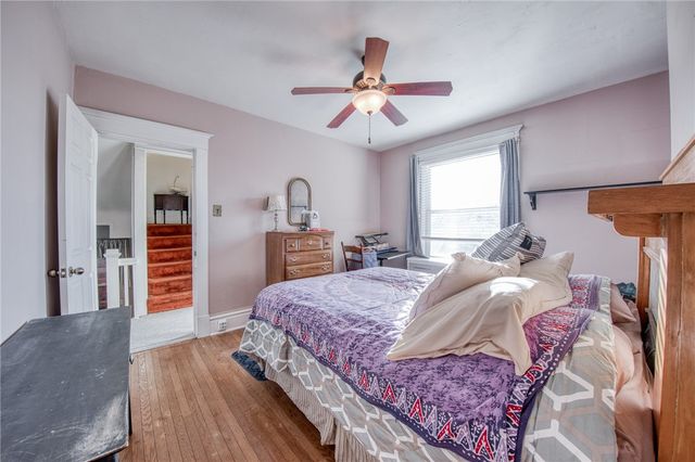 3931 Hoosac St, Greenfield, PA 15207