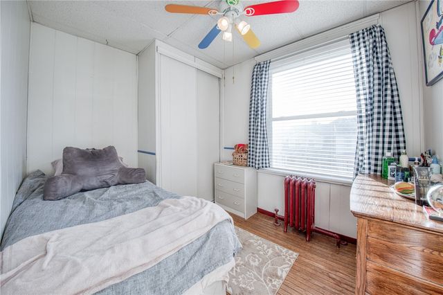 3931 Hoosac St, Greenfield, PA 15207