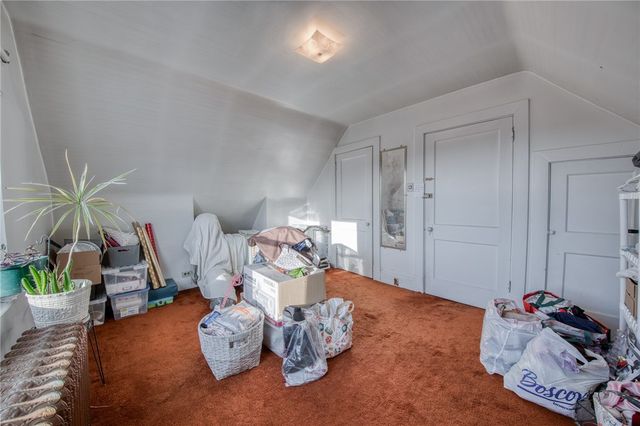 3931 Hoosac St, Greenfield, PA 15207