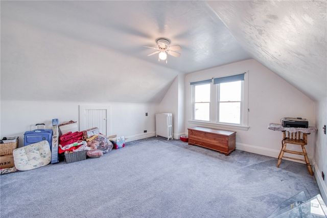 3931 Hoosac St, Greenfield, PA 15207