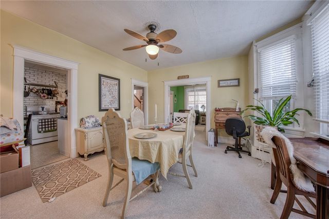 3931 Hoosac St, Greenfield, PA 15207