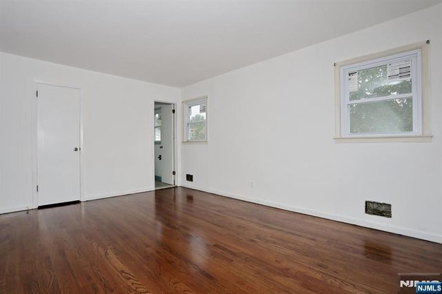 7-32 Richard Street, Fair Lawn, NJ 07410