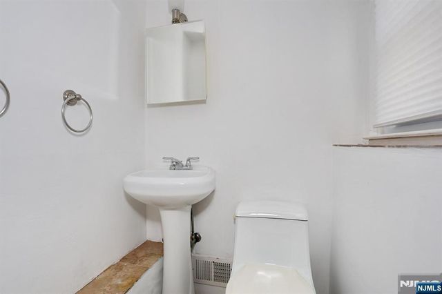 7-32 Richard Street, Fair Lawn, NJ 07410