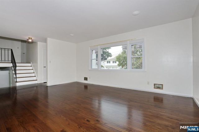 7-32 Richard Street, Fair Lawn, NJ 07410