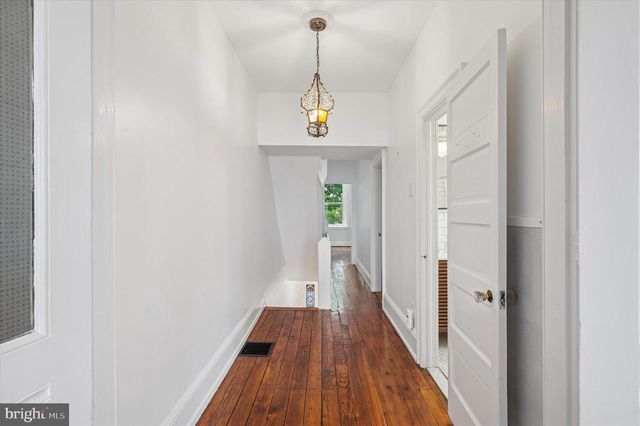 323 TASKER STREET, Philadelphia, PA 19148
