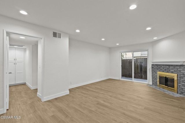 1246 Patricia Avenue 21, Simi Valley, CA 93065