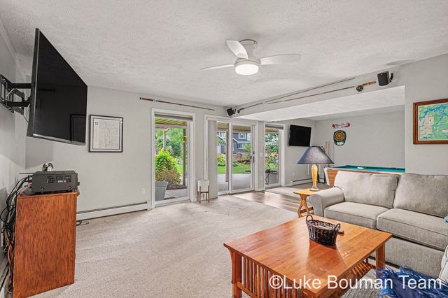 46 Counts Cove Court, Holland, MI 49424
