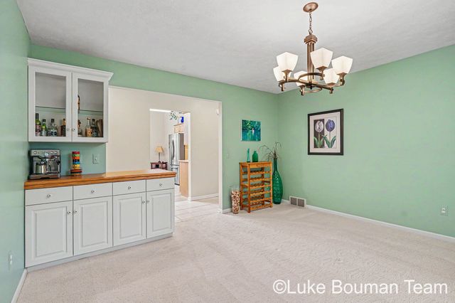 46 Counts Cove Court, Holland, MI 49424