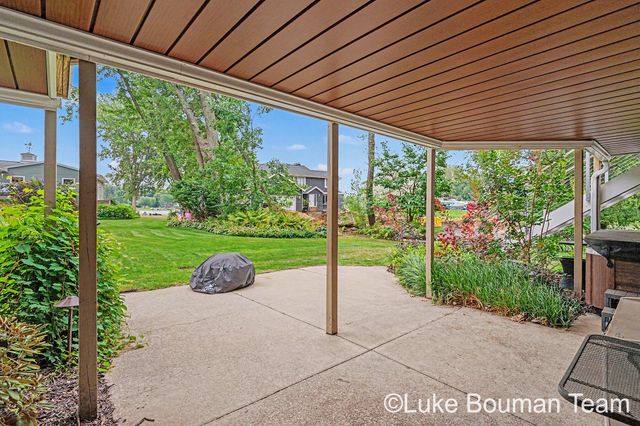 46 Counts Cove Court, Holland, MI 49424