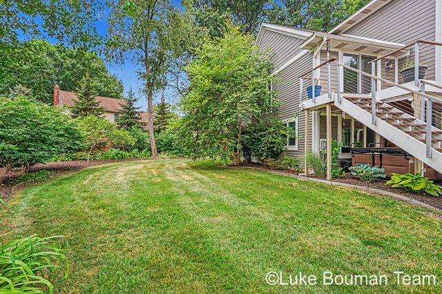 46 Counts Cove Court, Holland, MI 49424